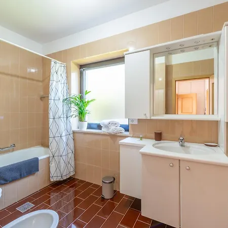 Apartment Villavardia *